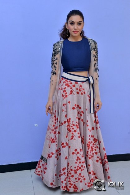 Hansika-at-Luckkunnodu-Movie-Promotions
